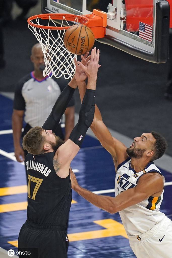 包含里昂围绕社区盾防线松动西汉姆赛后强势反弹，清晨犹他爵士篮板制胜直接炸裂的词条金年会官方网站